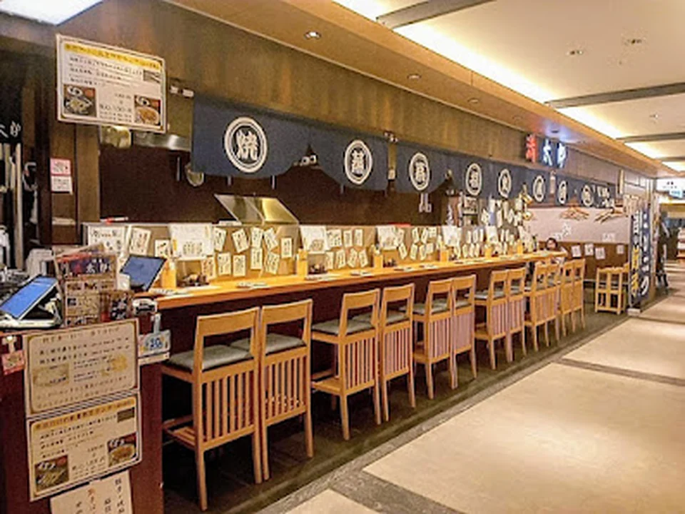 餃子酒場満太郎 バルチカ０３店