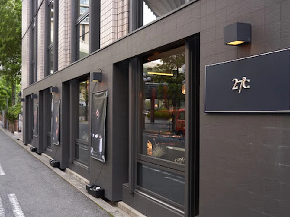 27℃