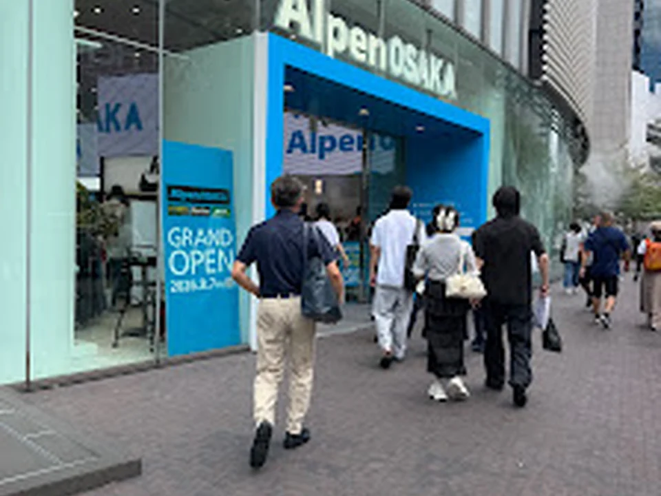 ゴルフ５ フラッグシップストア 大阪梅田店
