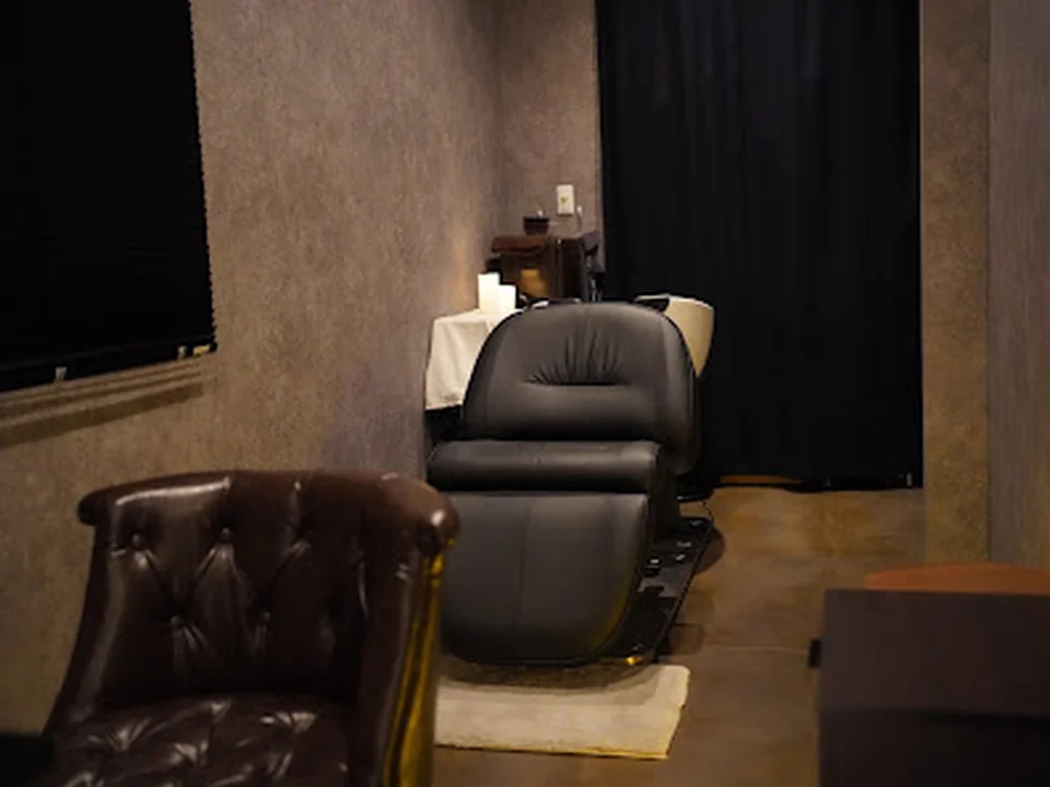 7 HEAD SPA