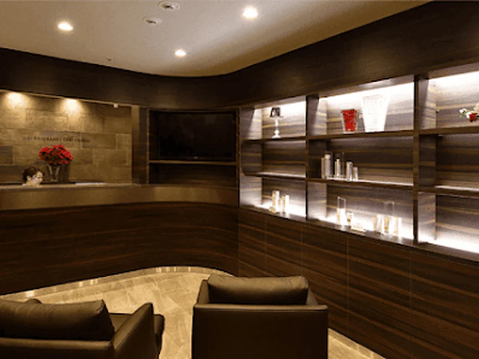 心斎橋Ai CLINIC（たるみ・若返り専門）