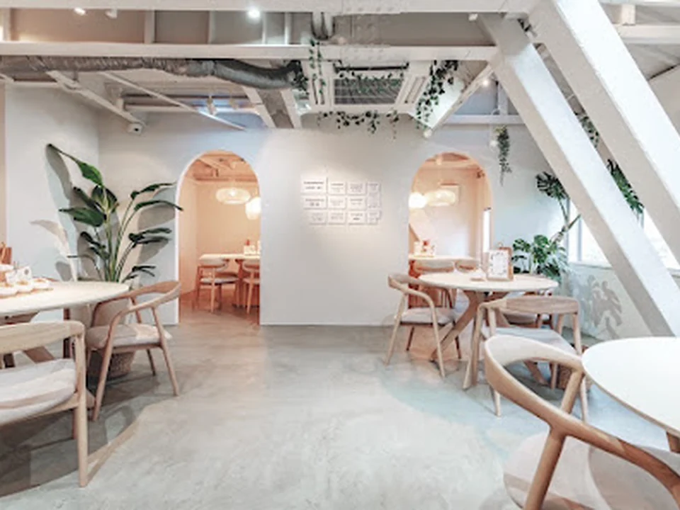 フォーと生春巻きのお店 amio.