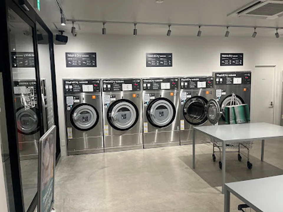 Baluko Laundry Place 浪速日本橋西 コインランドリー