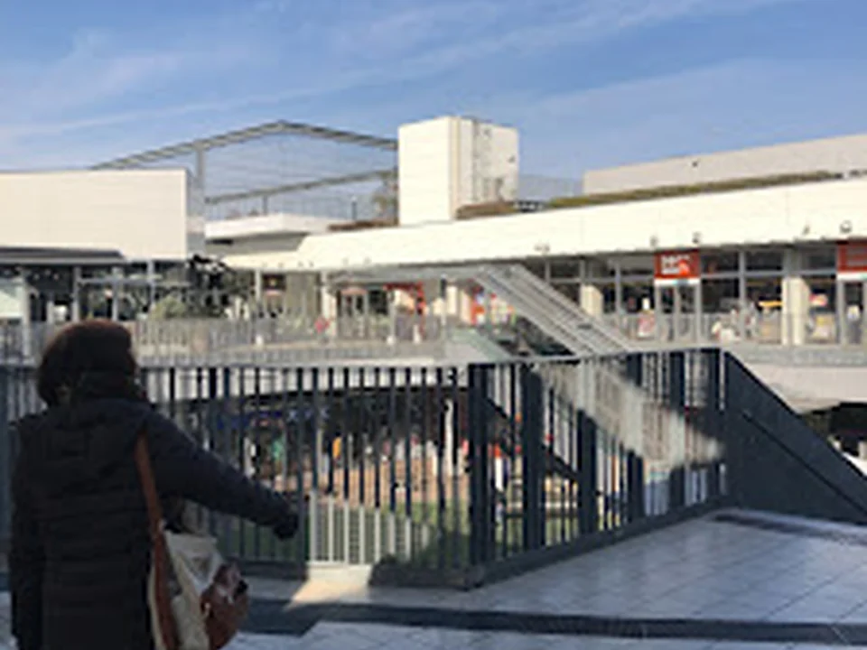 もりのみやキューズモールBASE駐車場 EAST