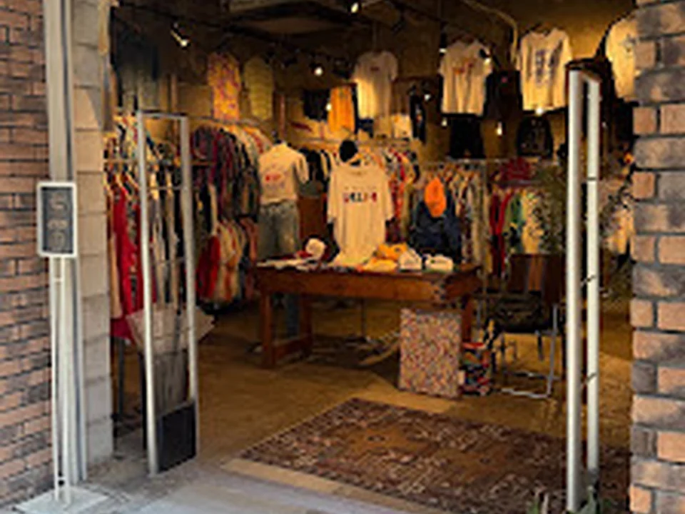 bird vintage store