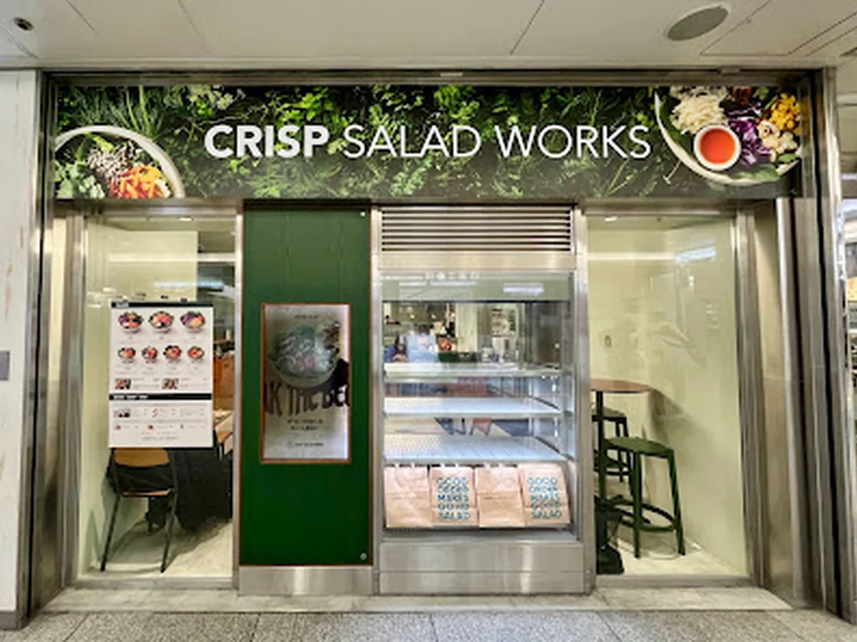 クリスプサラダワークス 阪急三番街店 CRISP SALAD WORKS