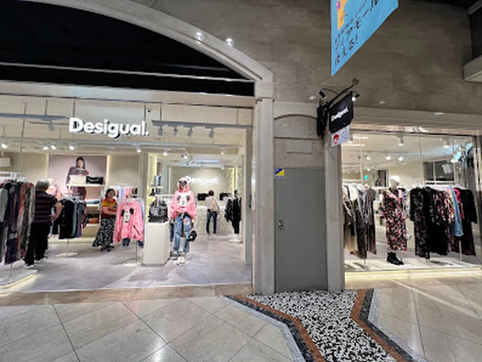 デシグアル ディアモール大阪（DESIGUAL DIAMOR OSAKA)