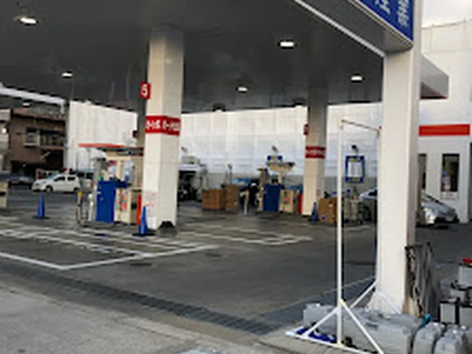 ENEOS セルフ芦原橋エコ・ステーションSS／伊丹産業（株）
