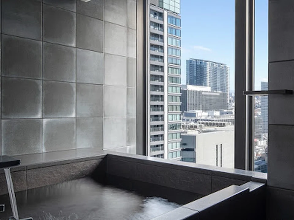 Four Seasons Hotel Osaka
