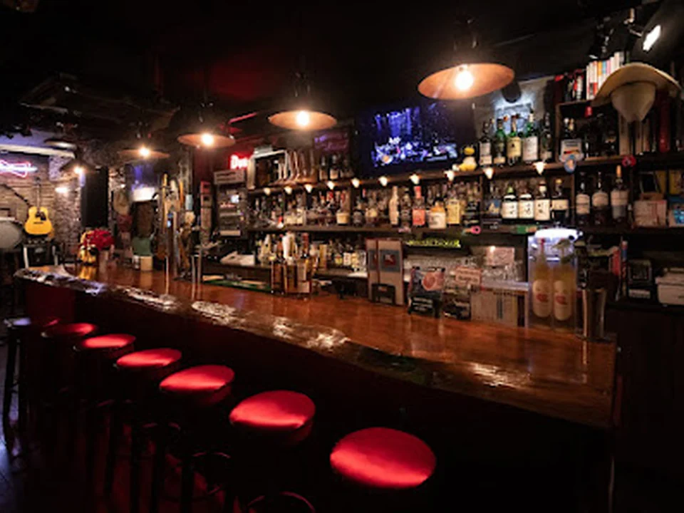Garth : Music Live & Bar