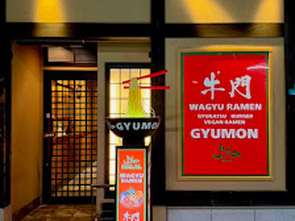 Halal Wagyu Ramen, Burger, Gyukatsu & Vegan – GYUMON Tsutenkaku Osaka