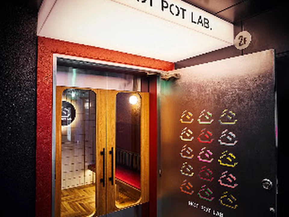寿司としゃぶしゃぶ・すき焼き食べ放題 HOT POT LAB 心斎橋難波店