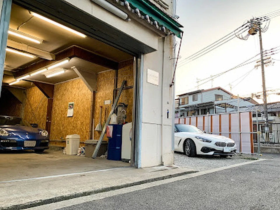 Foto de ILA CAR RIDE 本店【 輸入車専門 カーシェア・レンタカー 】