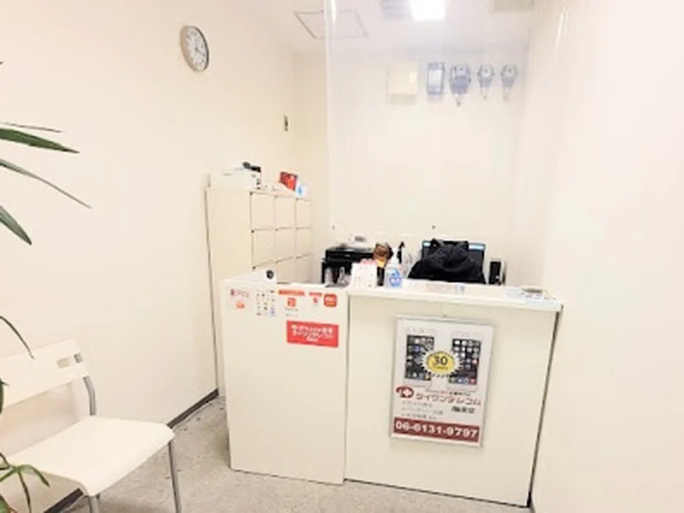 iPhone修理ダイワンテレコム梅田店