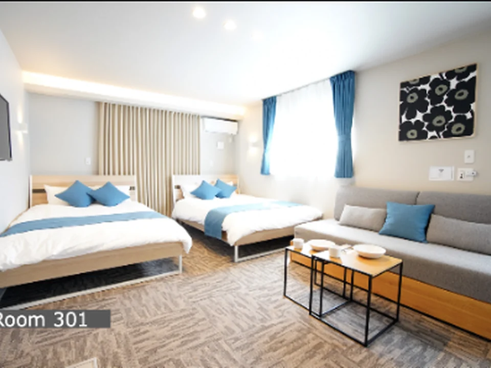 Koti Sopo Universal Bay 1 by Liaison