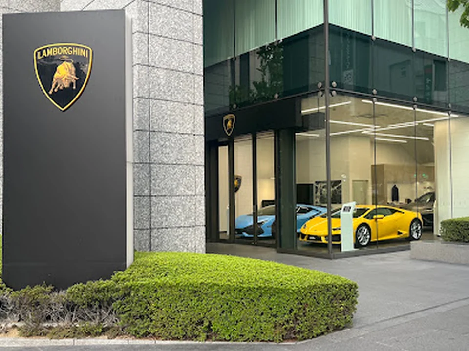 Lamborghini Shinsaibashi