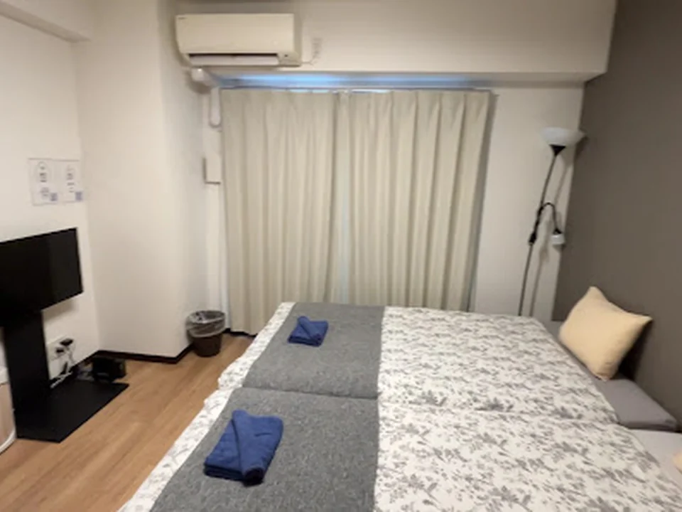 LESPEDEZA岸里