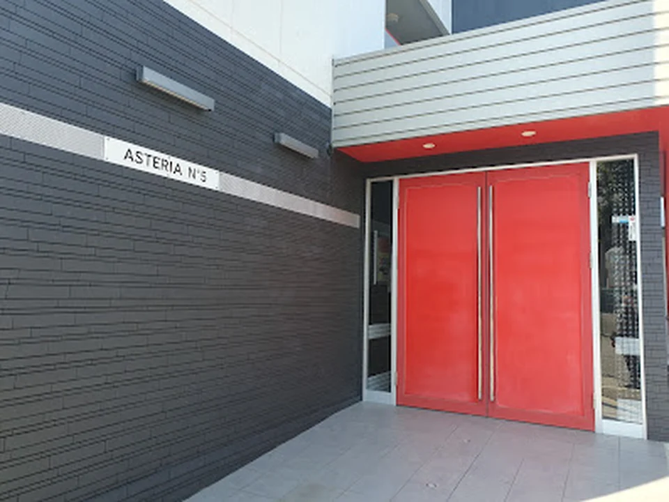 N ° 5 CONDOMINIUM