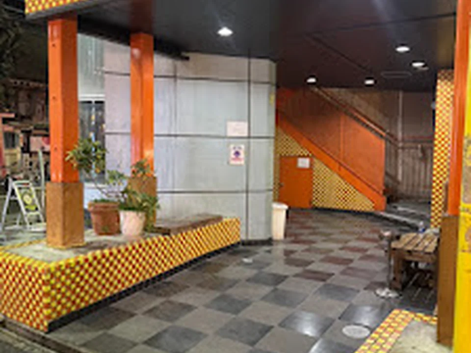 個室シーシャ白煙 梅田店