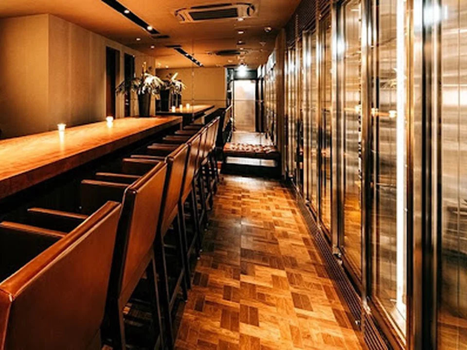 オイスター&ワインバー ジダ大阪北新地｜Oyster & Wine bar Jida Osaka Kitashinchi