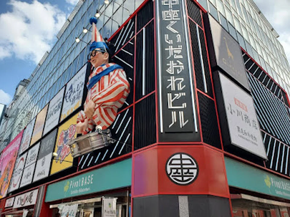 Pivot BASE Cafe＆Bar ＠Dotonbori