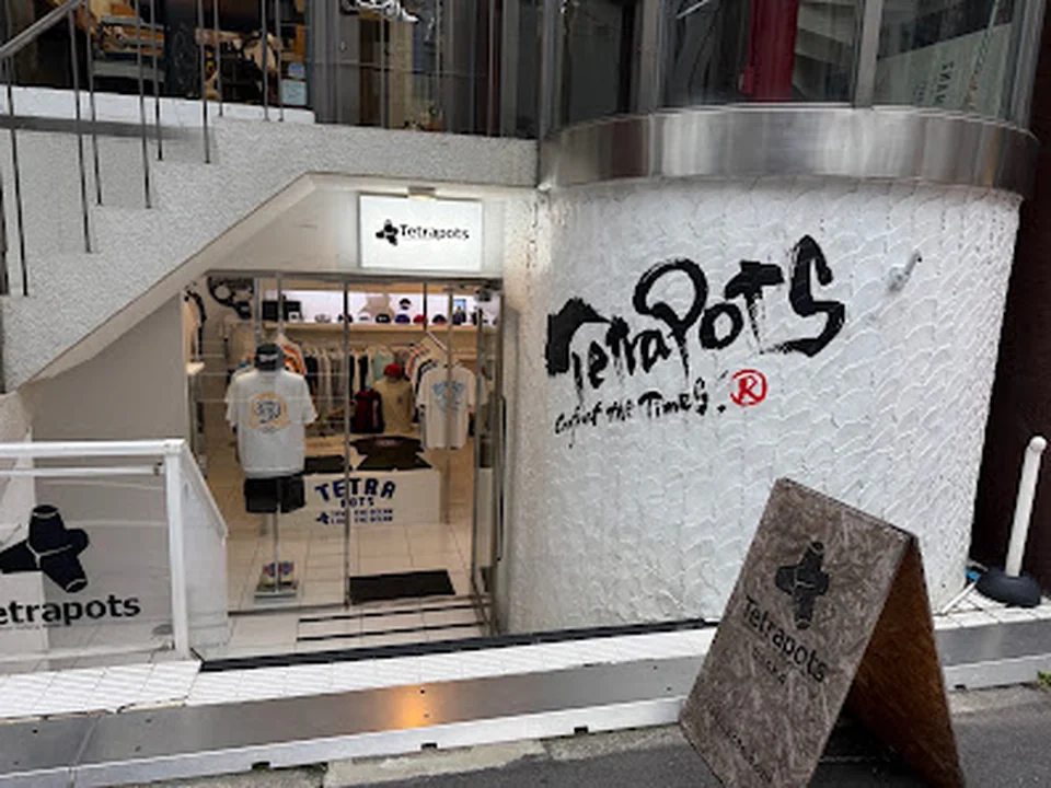 Tetrapots Osaka