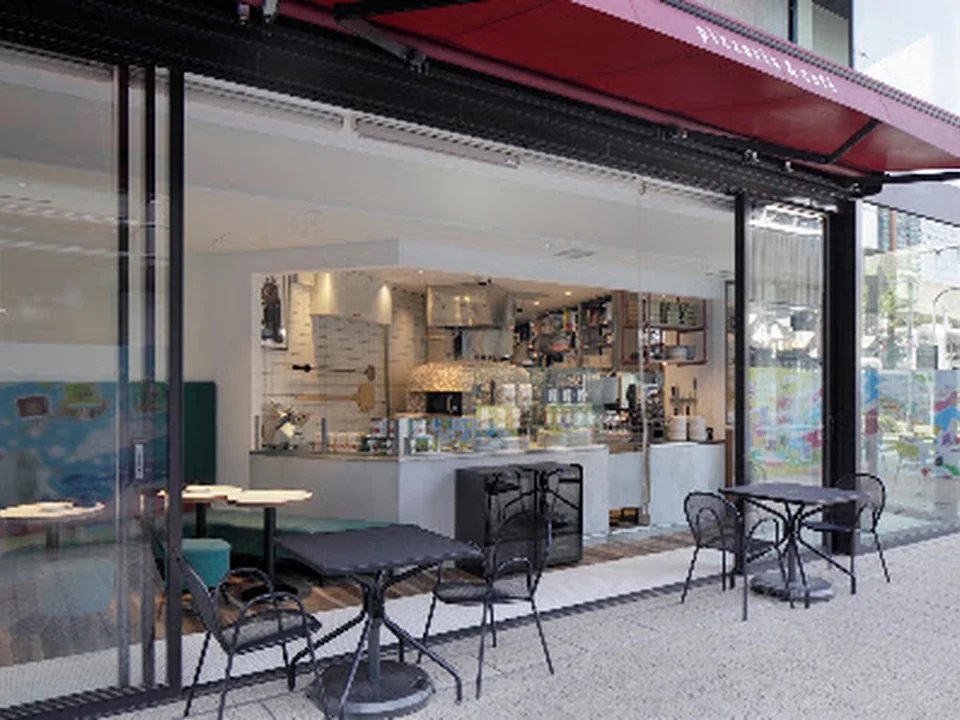 THE CORNER Pizzeria&Cafe