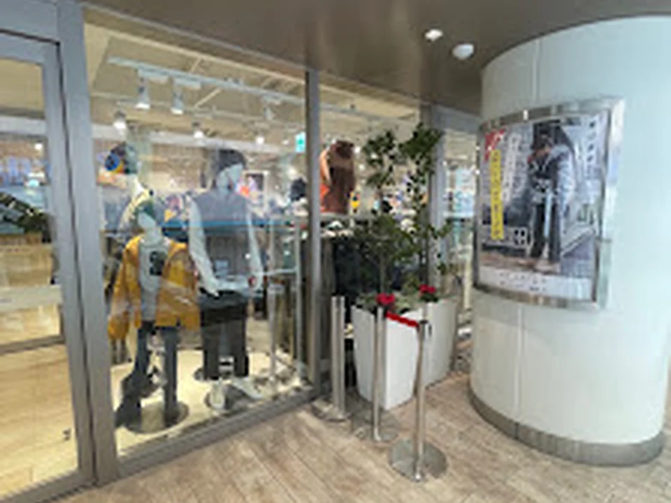 Workman Colors なんばCITY店