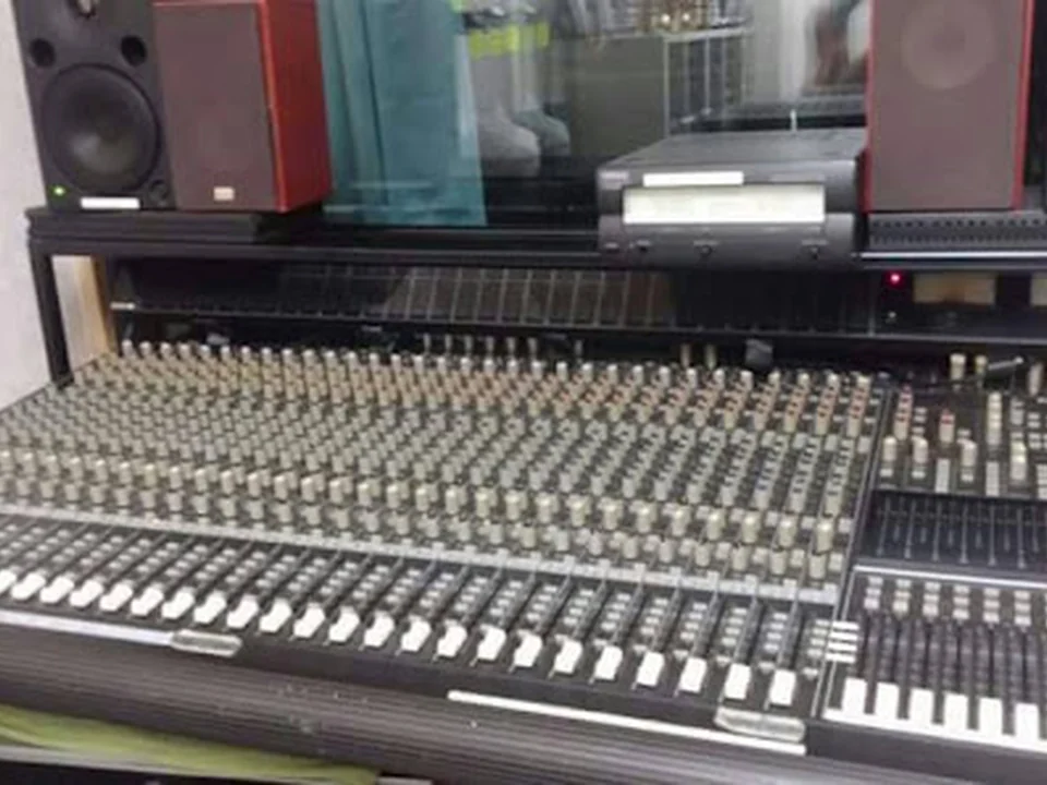 Z studio-M4