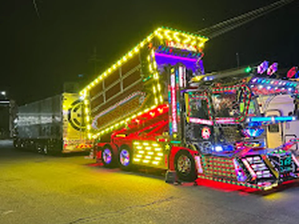 ナニワオートカンパニー, 大阪