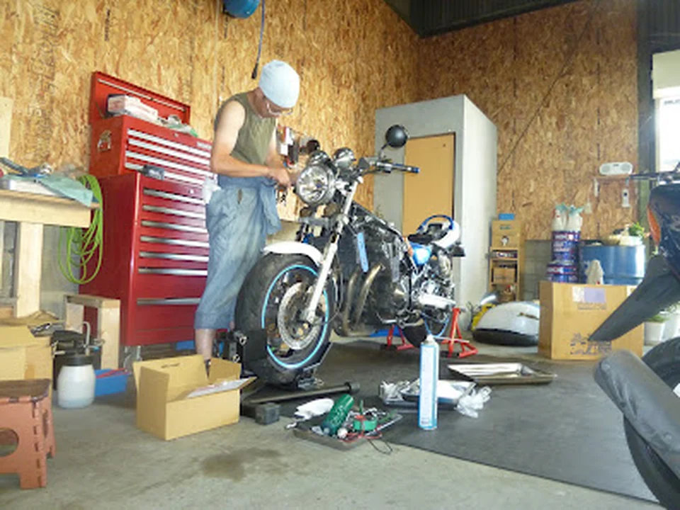 Moto Garage R Place, 大阪