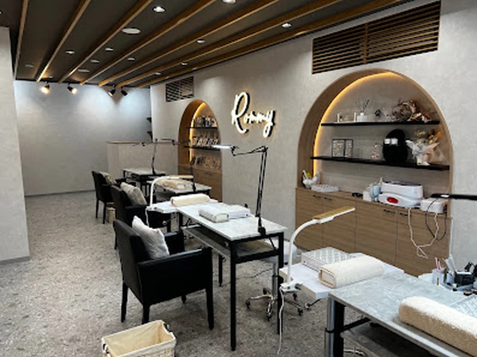 Nail salon Rommy, 大阪